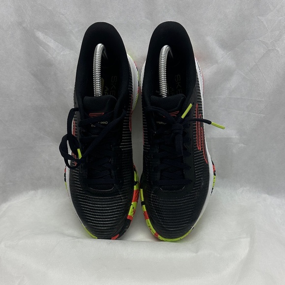 Skechers shoes - Picture 2 of 4